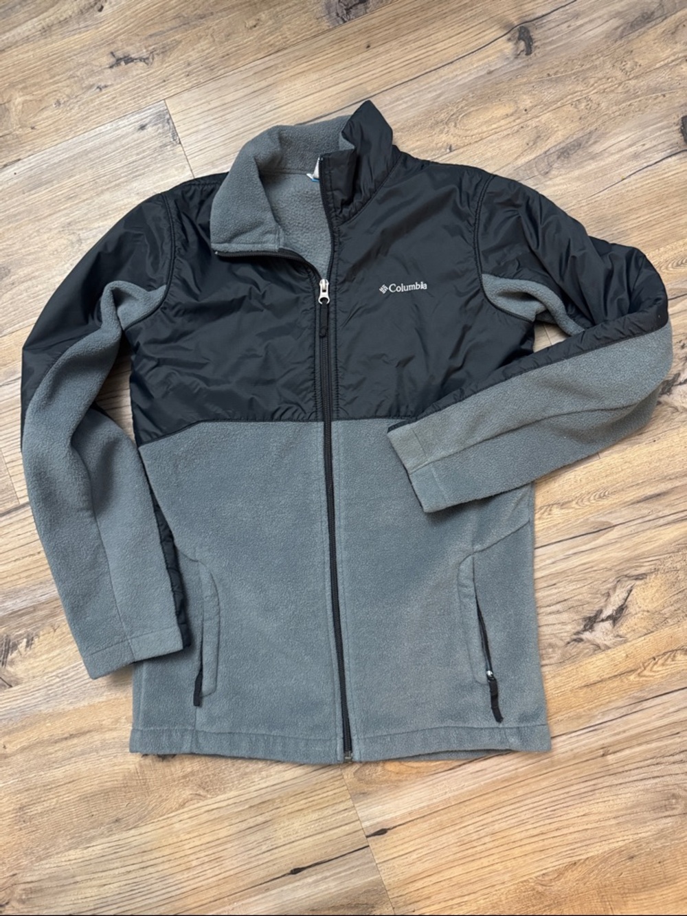 Columbia Black and Gray Outdoor Fleece Jacket